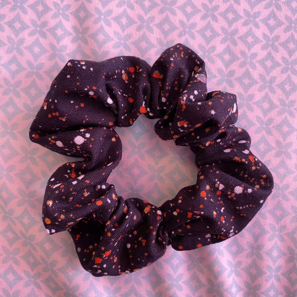 Handmade Halloween splatter scrunchie!